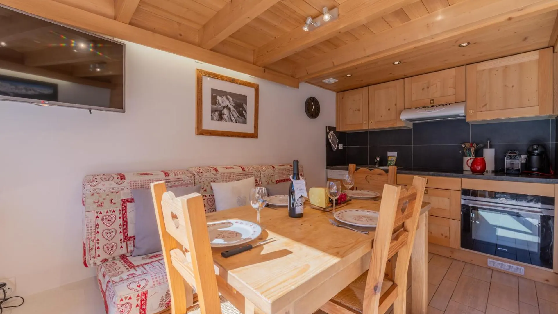 Residence Grand Roc - Ancolies 215 - Happy Rentals Chamonix Apartment