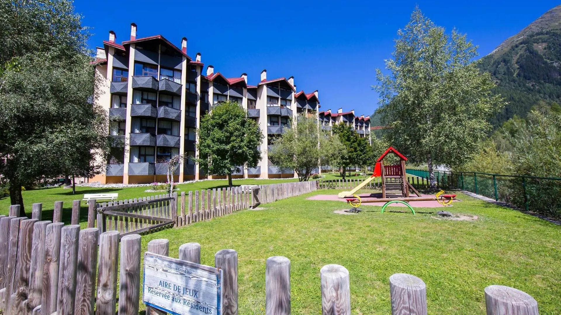 Apartment Residence Grand Roc - Ancolies 215 - Happy Rentals Chamonix